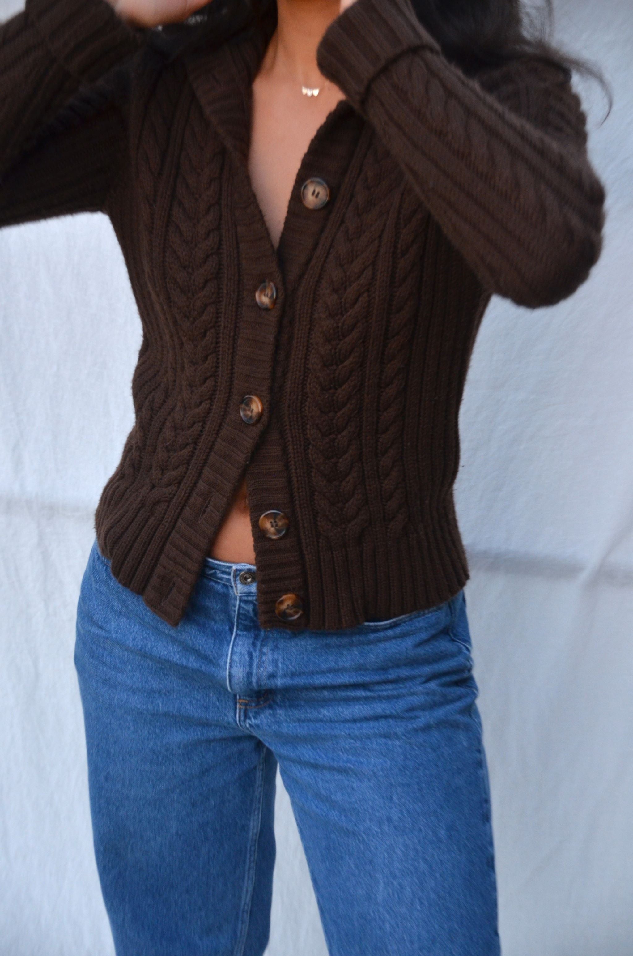 Chunky Button Up Sweater D nde